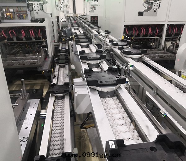 83托盤輸送線(xiàn)