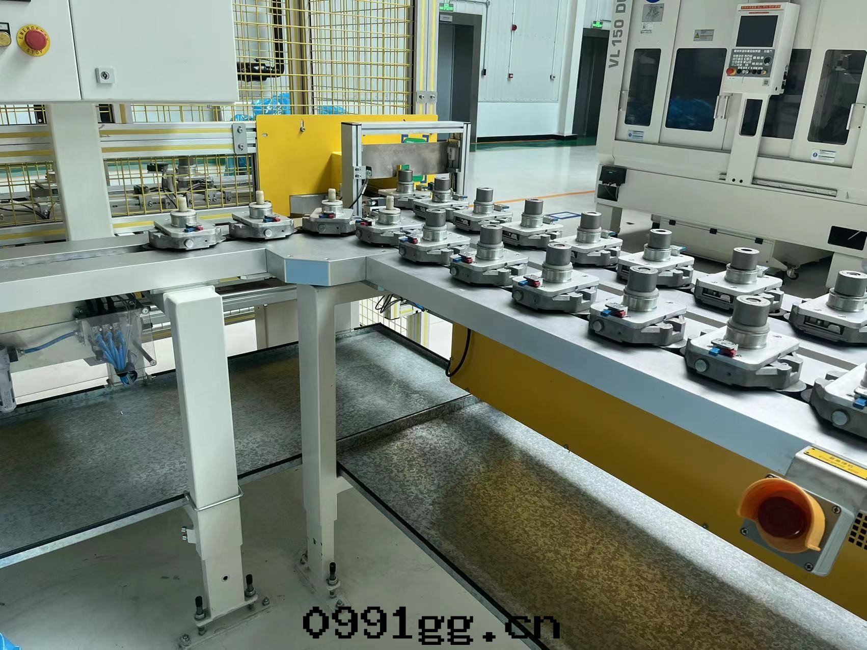 托盤輸送線(xiàn)龍骨(gǔ)鍊(liàn)（汽車行業）